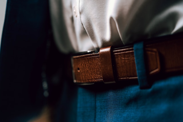 Sacs et ceintures en cuir élégants pour sublimer votre style quotidien
